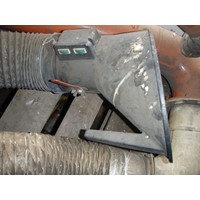 Mobile suction trunk for dust and fumes